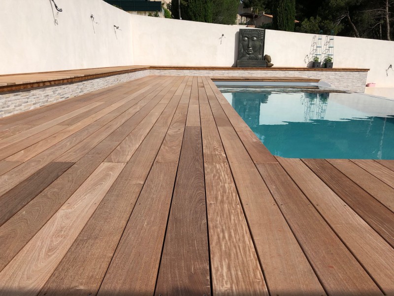 Fabrication d'une terrasse bois à Marseille la POINTE ROUGE
