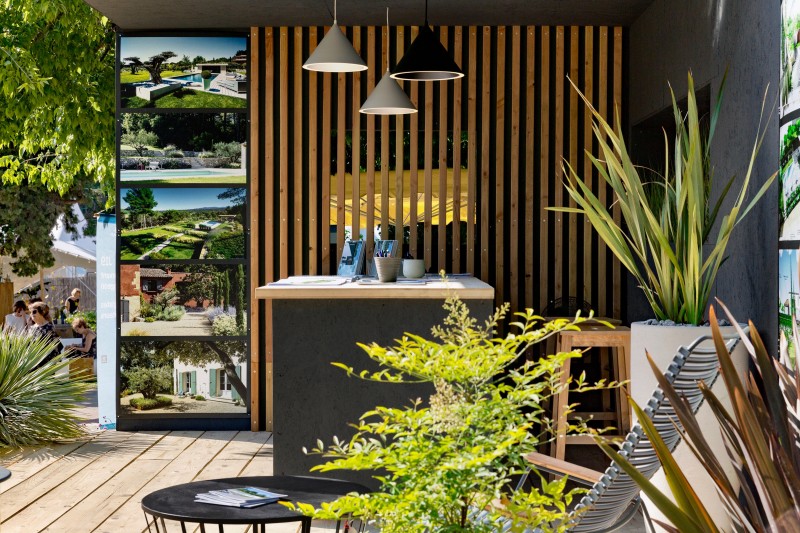 Salon de jardin et meubles en bois pour terrasses : les différentes essences de bois pour l’extérieur dans les Bouches-du-Rhône