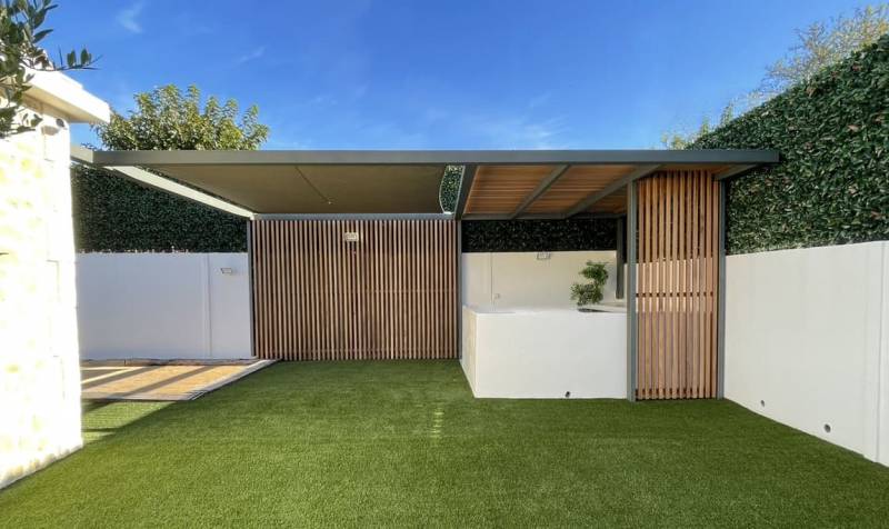 Il n'est pas rare de se demander quel est l'intérêt d'une pergola bioclimatique en bois ?